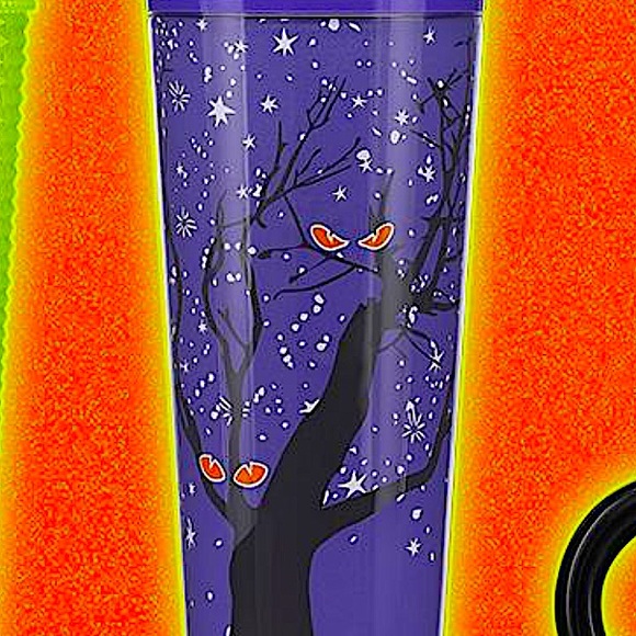 Starbucks Tree Glow in the Dark Cold Cup (24 oz) - Picture 5 of 5